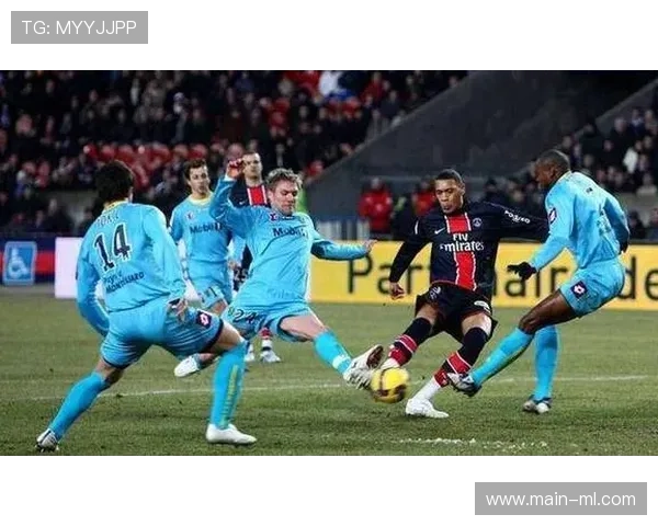 梅斯联赛垫底迎战巴黎，历史交锋近6次全败。